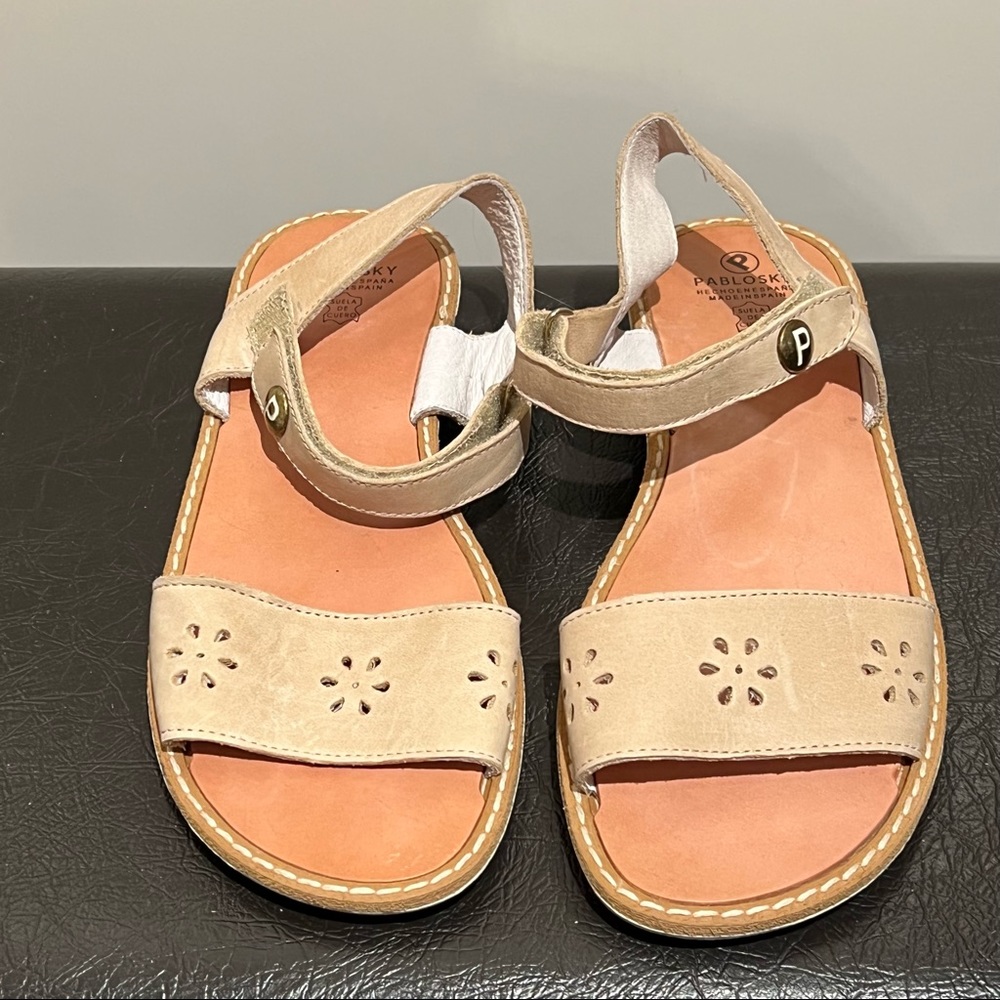 Made in Spain 🇪🇸 by Pablosky all leather sandals (EU 36/US 6)